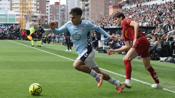 Miguel Román, no encontro desta tempada fronte ao Valencia / ALBA VILLAR