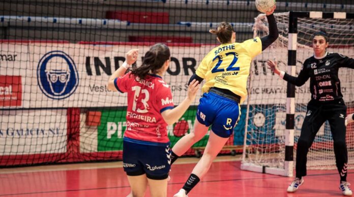 A lateral Francieli Söthe tenta batir cun lanzamento á brasileira Isabella Ferrarin | Rocasa Gran Canaria